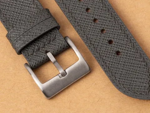 Classic pin buckle